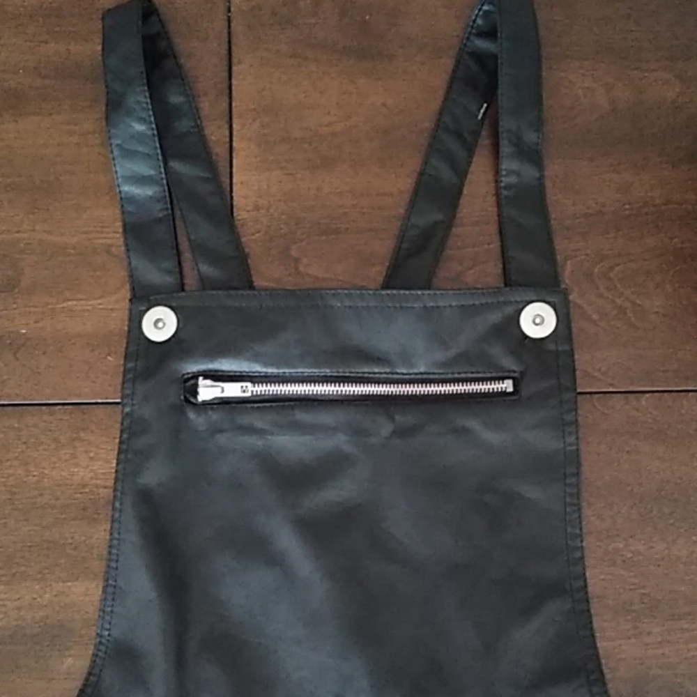 Overall - Picture 3 of 4